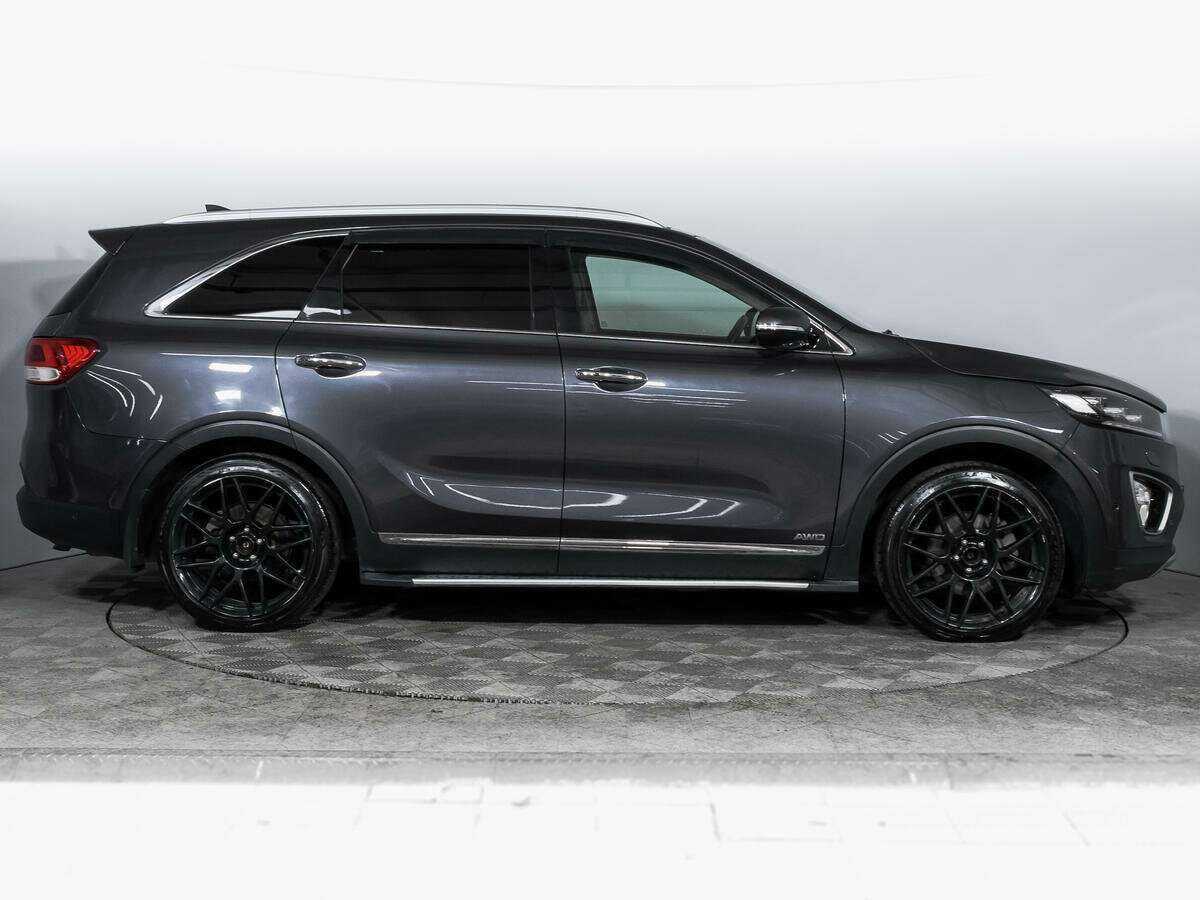 Kia Sorento с пробегом — 2017 год. Фото: #3