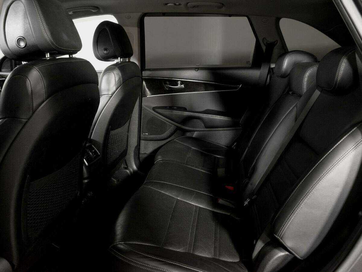 Kia Sorento с пробегом — 2017 год. Фото: #8