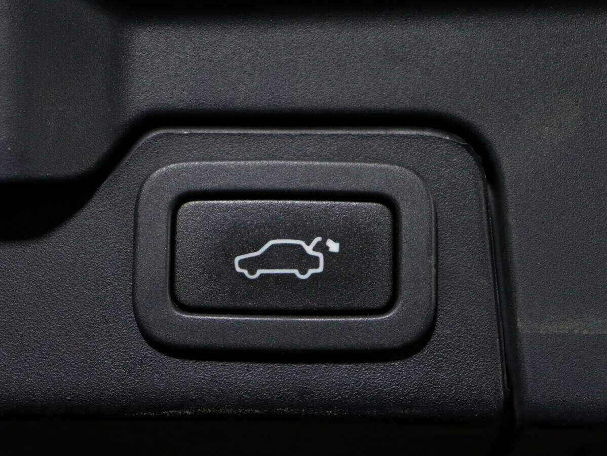 Land Rover Range Rover Evoque с пробегом — 2012 год. Фото: #16