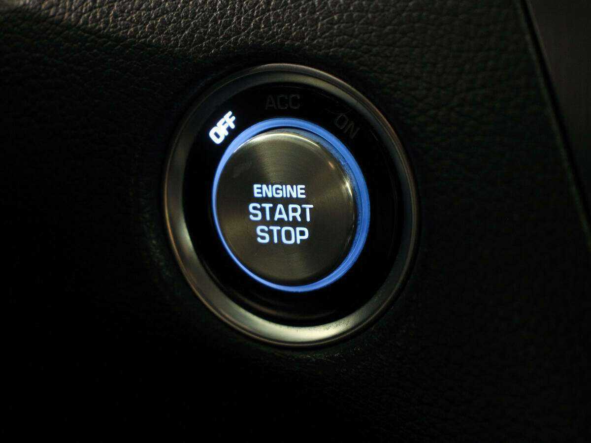 Hyundai Genesis с пробегом — 2014 год. Фото: #20