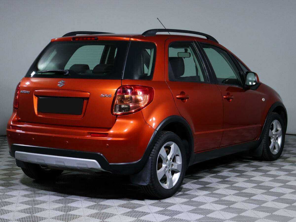 Suzuki SX4 с пробегом — 2013 год. Фото: #3