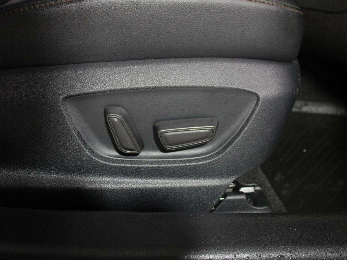 Toyota Camry с пробегом — 2020 год. Фото: #15