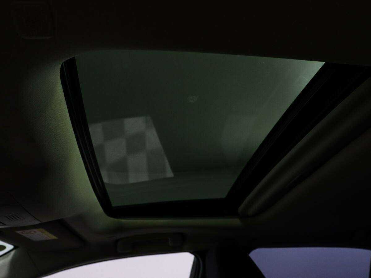 Toyota Corolla с пробегом — 2022 год. Фото: #12