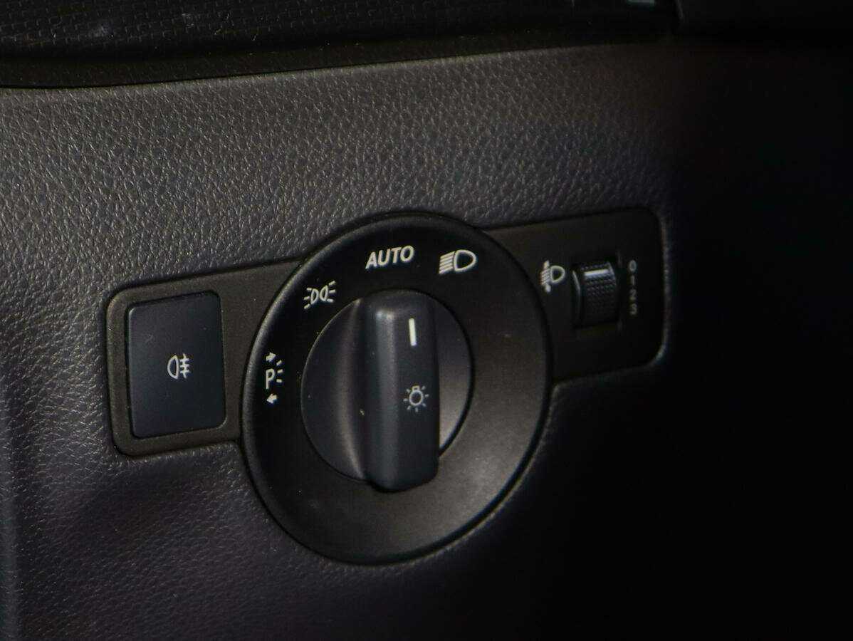 Mercedes-Benz B-Класс с пробегом — 2013 год. Фото: #13