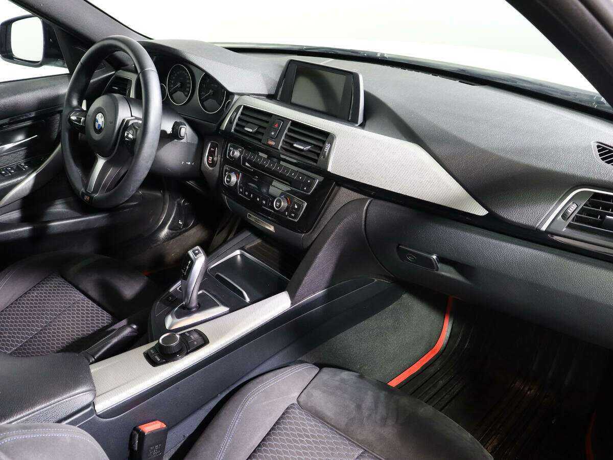 BMW 3 серии с пробегом — 2016 год. Фото: #8