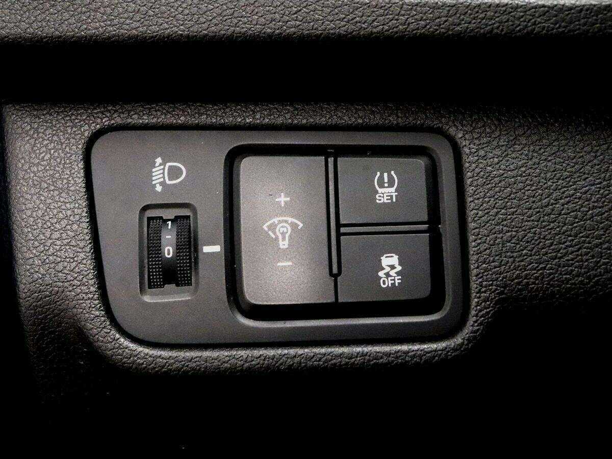 Hyundai Solaris с пробегом — 2021 год. Фото: #12