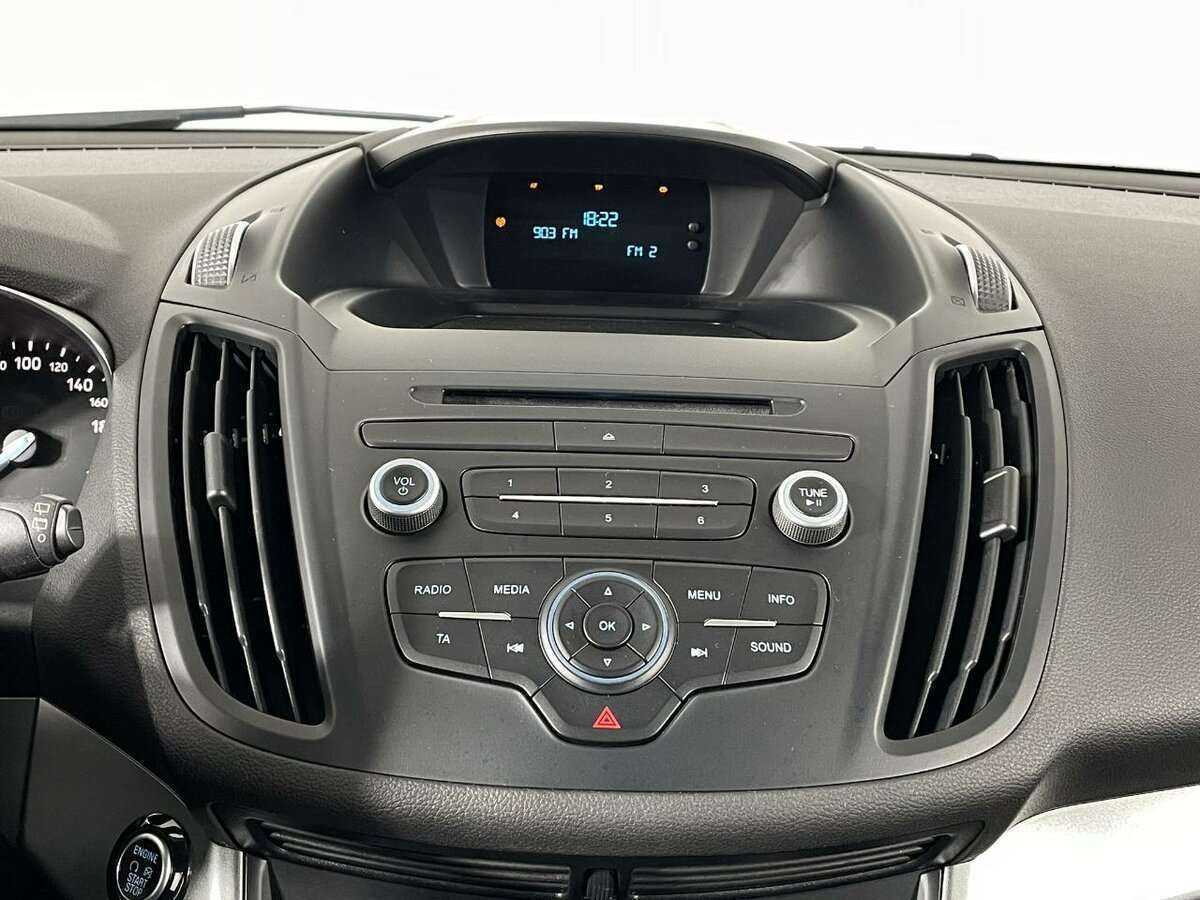 Ford Kuga с пробегом — 2017 год. Фото: #11