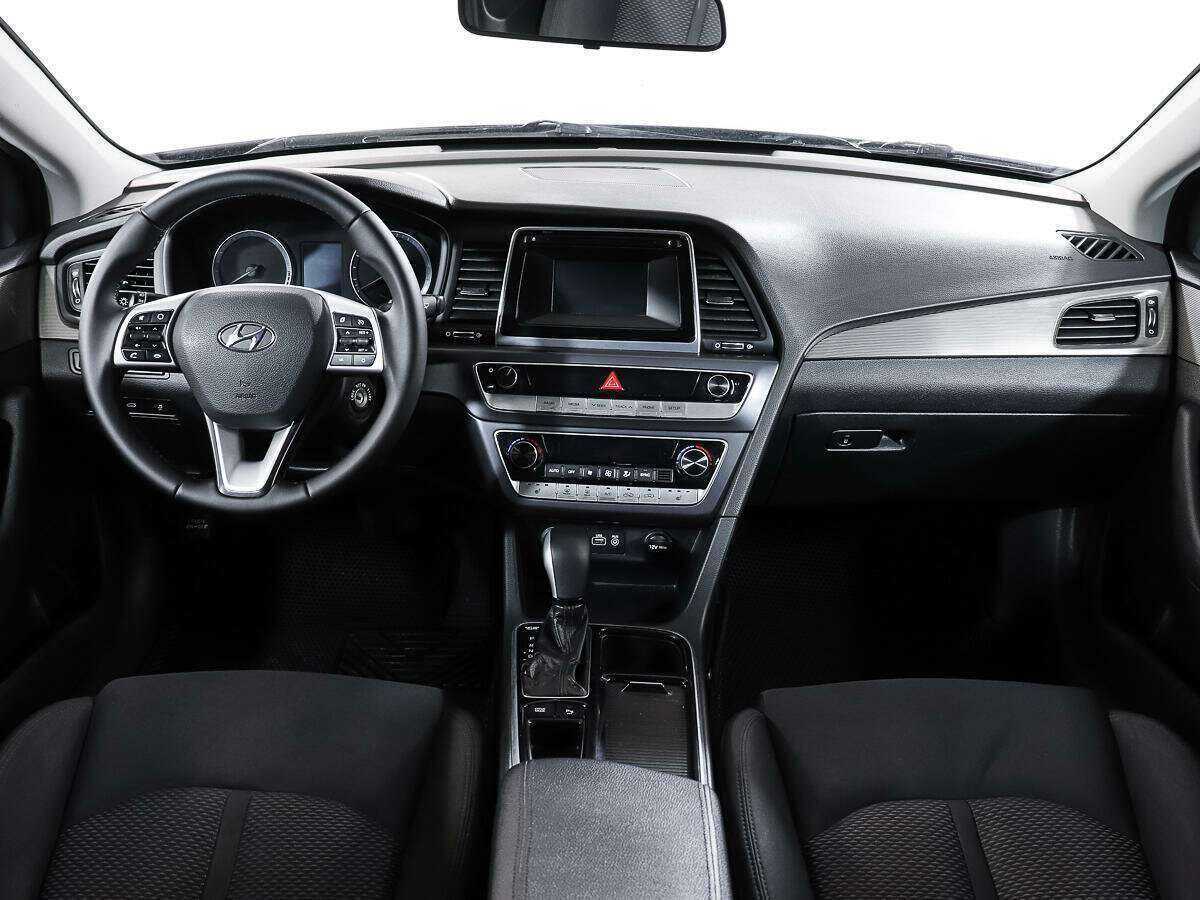 Hyundai Sonata с пробегом — 2018 год. Фото: #11
