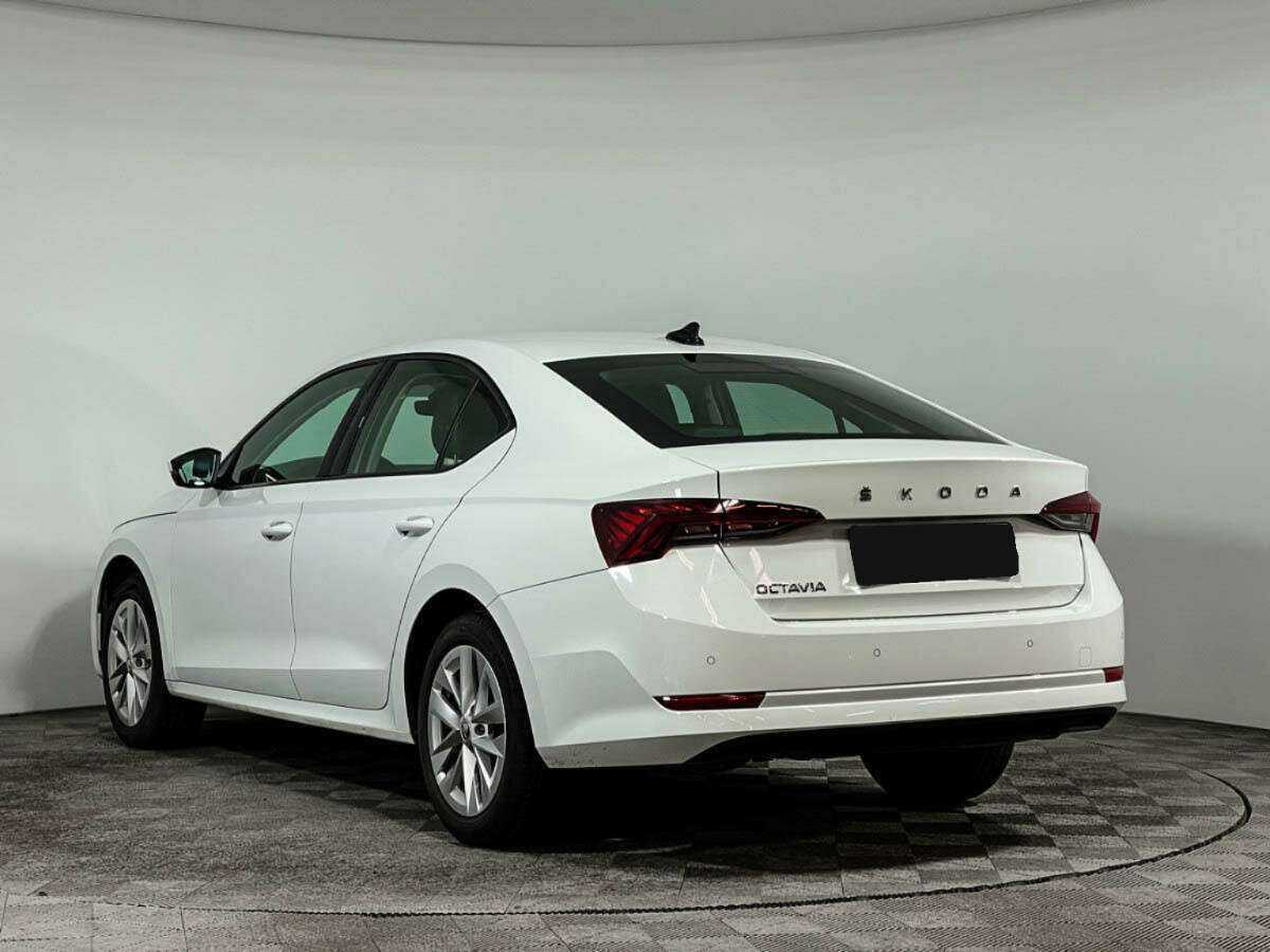 Skoda Octavia с пробегом — 2021 год. Фото: #6