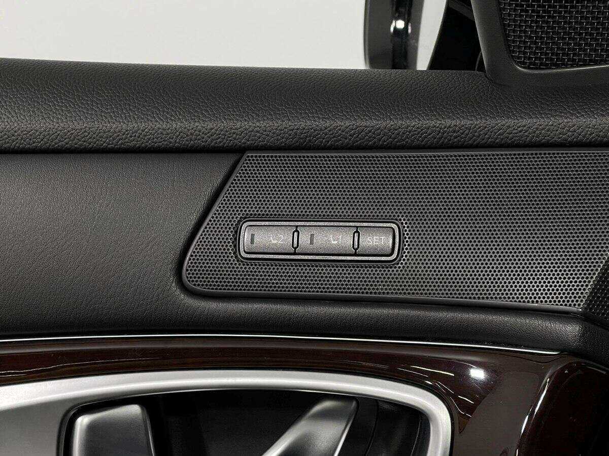 Infiniti Q70 с пробегом — 2016 год. Фото: #15