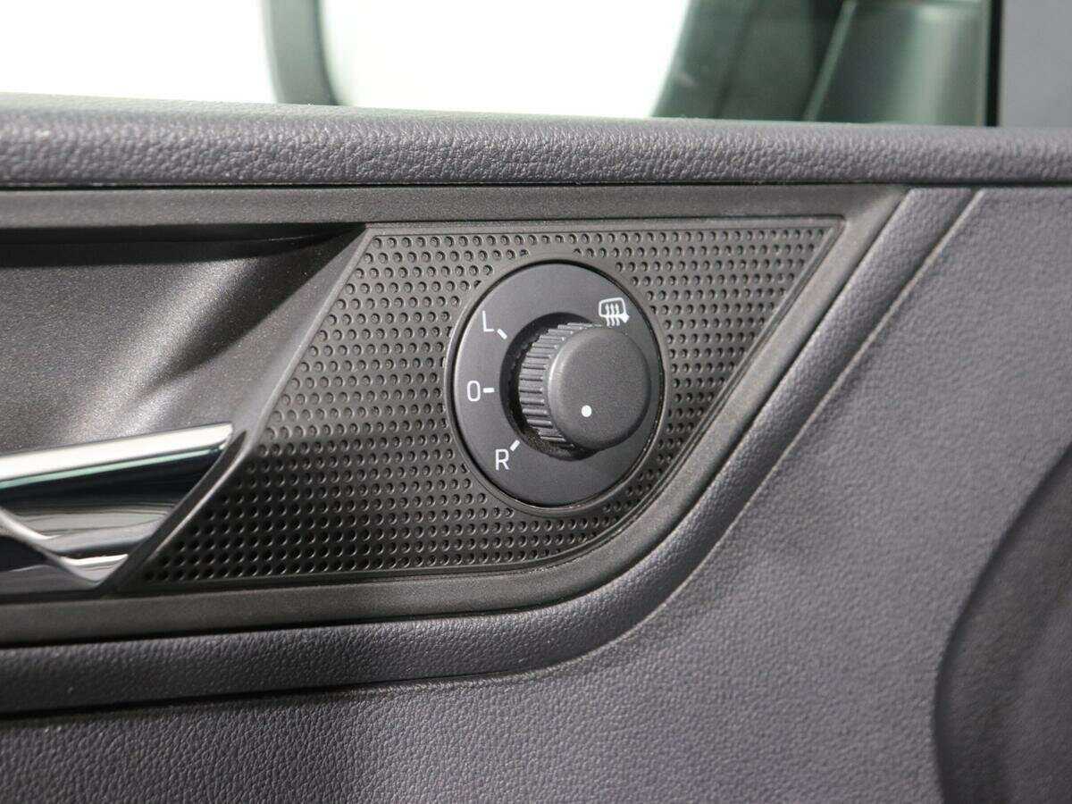 Skoda Rapid с пробегом — 2020 год. Фото: #10