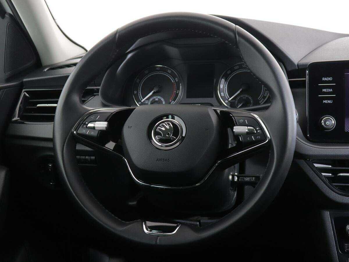 Skoda Rapid с пробегом — 2020 год. Фото: #20