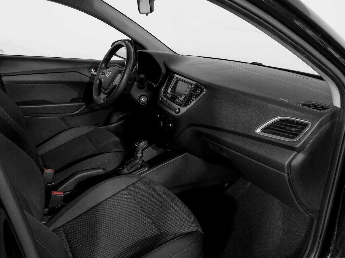 Hyundai Solaris с пробегом — 2018 год. Фото: #7