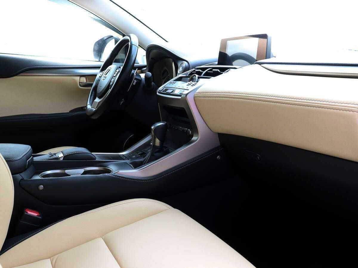 Lexus NX с пробегом — 2017 год. Фото: #6