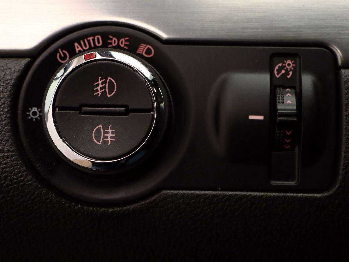 Opel Mokka с пробегом — 2014 год. Фото: #12