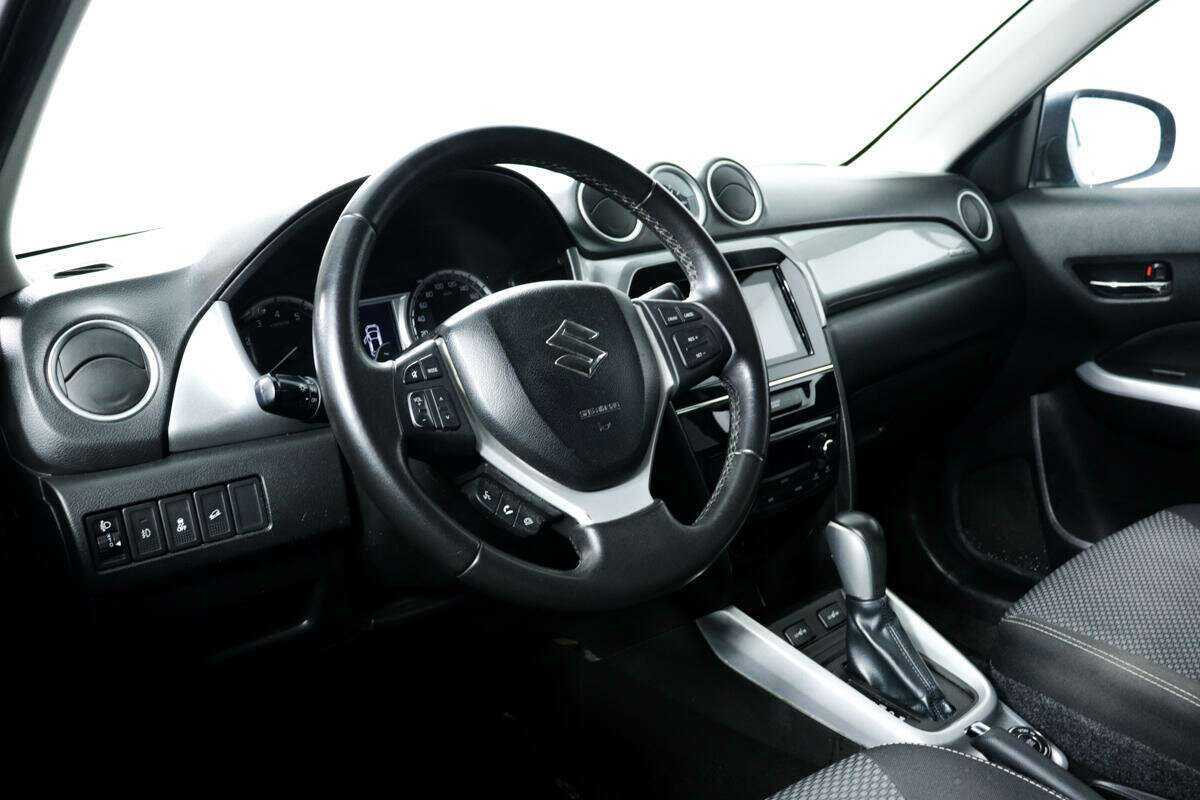 Suzuki Vitara с пробегом — 2018 год. Фото: #12