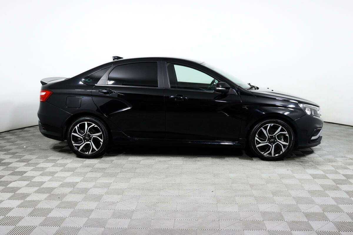 Lada (ВАЗ) Vesta с пробегом — 2022 год. Фото: #3