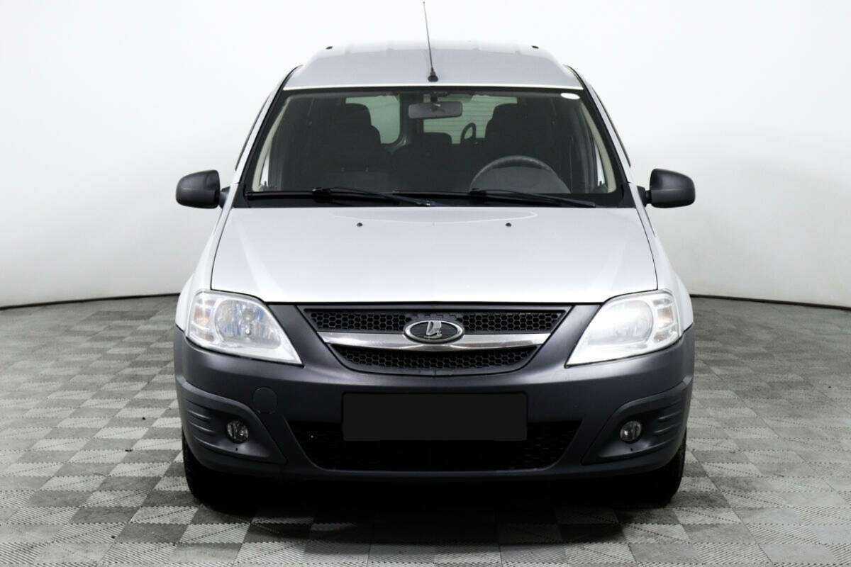 Lada (ВАЗ) Largus с пробегом — 2014 год. Фото: #1