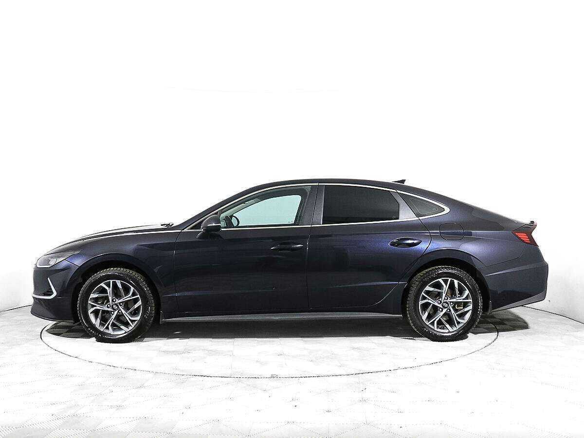 Hyundai Sonata с пробегом — 2022 год. Фото: #7