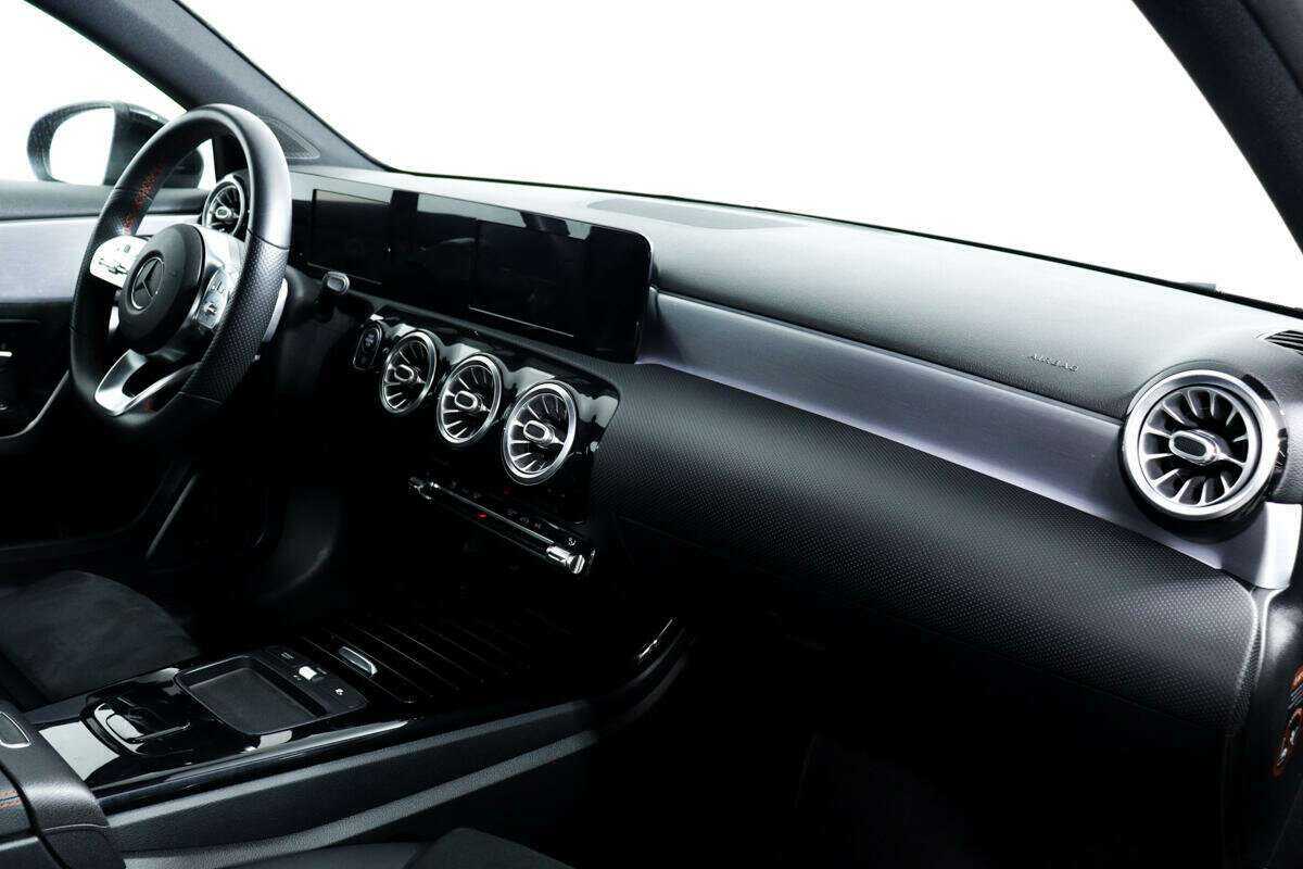 Mercedes-Benz A-Класс с пробегом — 2020 год. Фото: #7