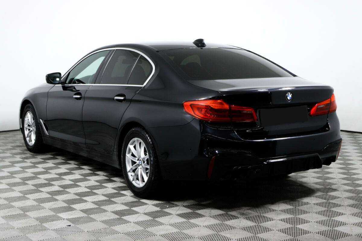 BMW 5 серии с пробегом — 2017 год. Фото: #6