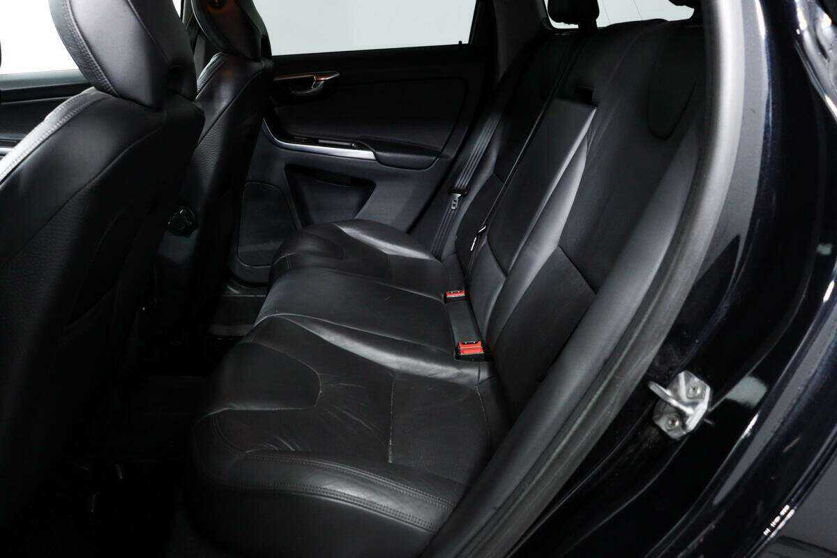 Volvo XC60 с пробегом — 2013 год. Фото: #11