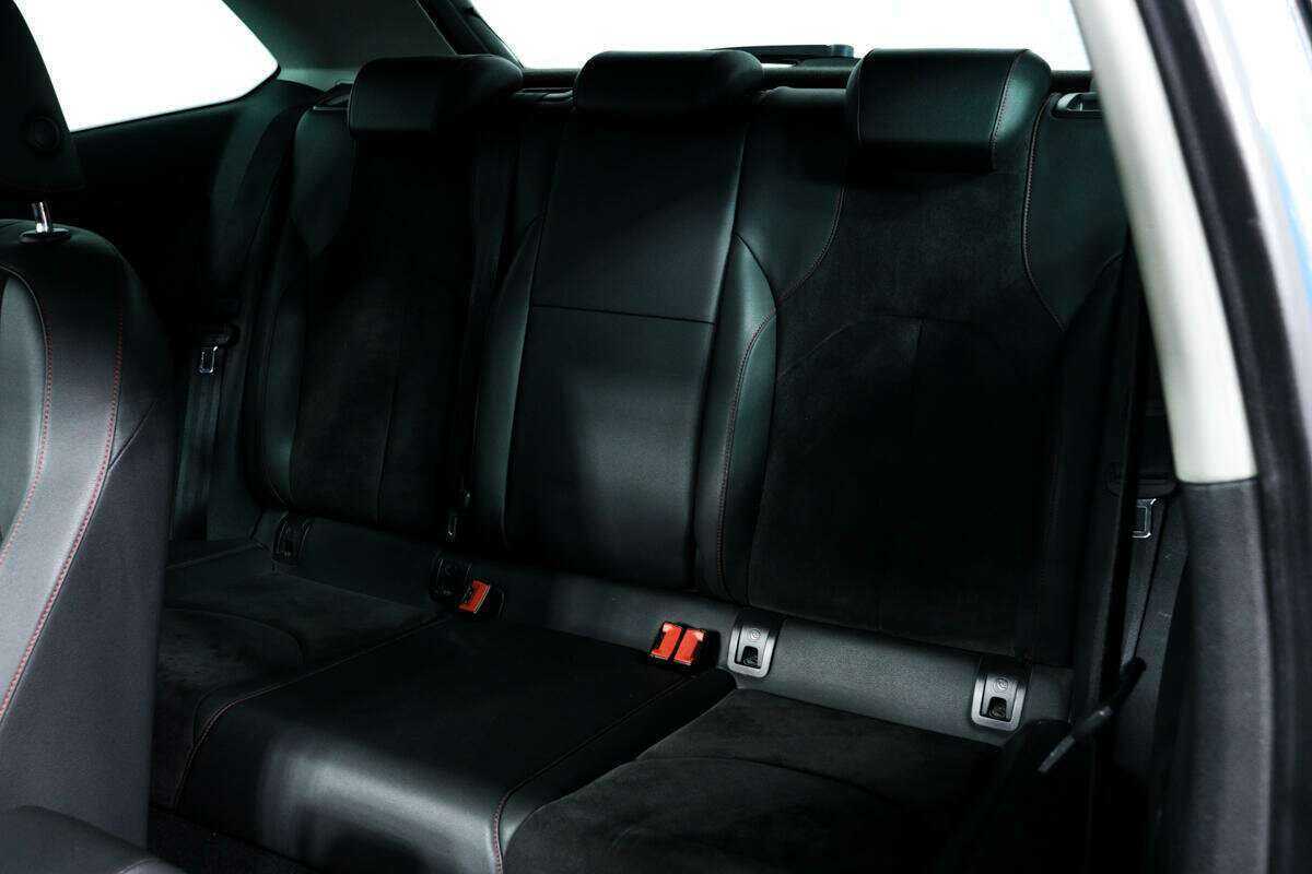 SEAT Leon с пробегом — 2013 год. Фото: #11