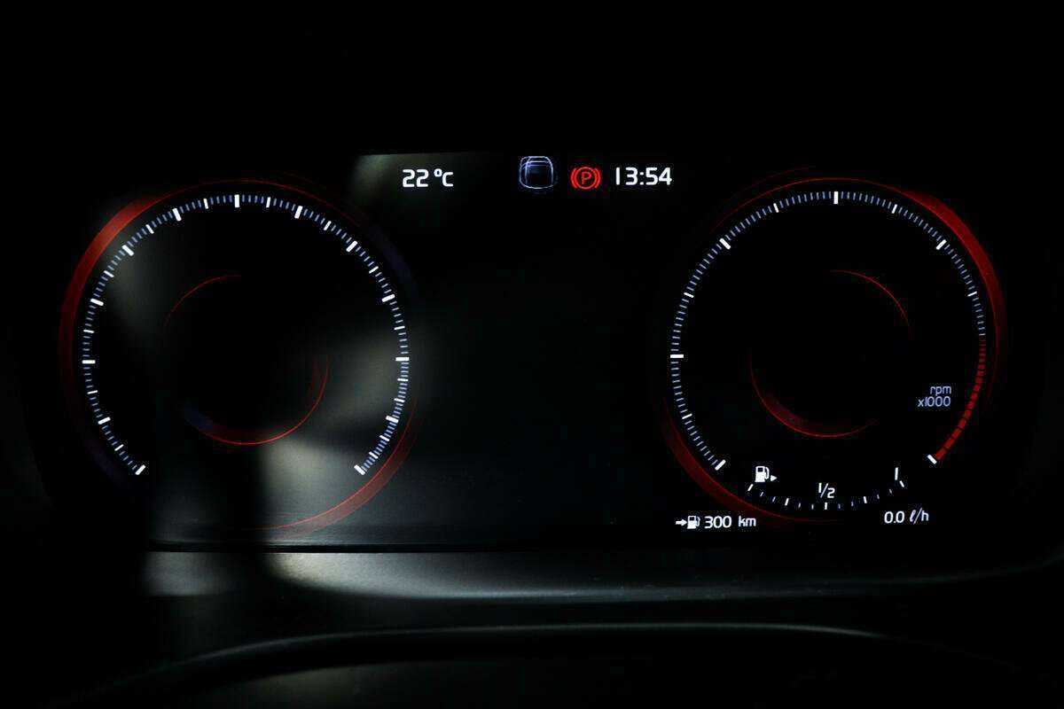 Volvo XC60 с пробегом — 2018 год. Фото: #9