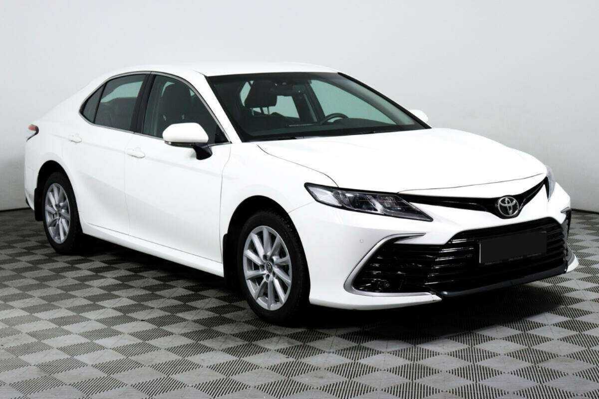 Toyota Camry с пробегом — 2021 год. Фото: #2