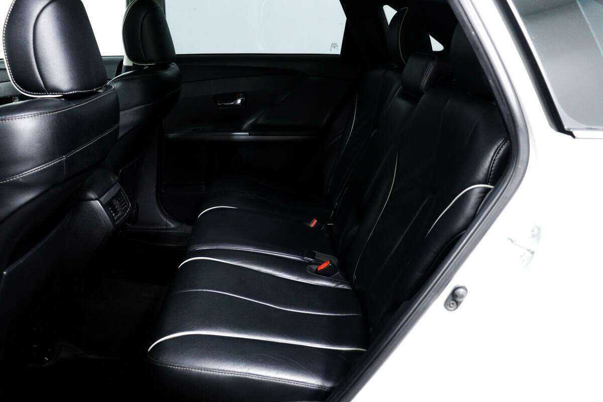 Toyota Venza с пробегом — 2013 год. Фото: #11