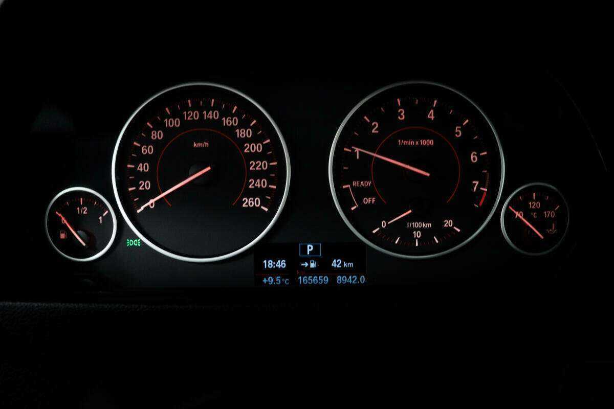 BMW 3 серии с пробегом — 2018 год. Фото: #9