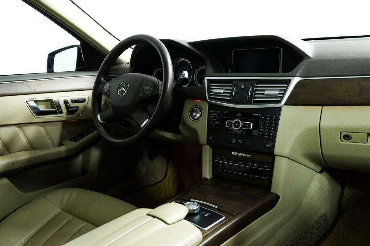 Mercedes-Benz E-Класс с пробегом — 2012 год. Фото: #8