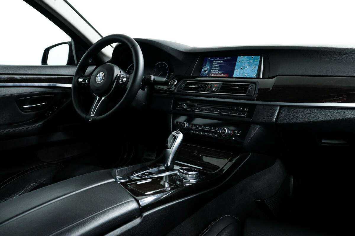 BMW 5 серии с пробегом — 2014 год. Фото: #8