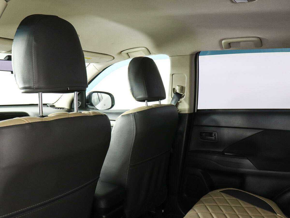 Mitsubishi Outlander с пробегом — 2017 год. Фото: #11