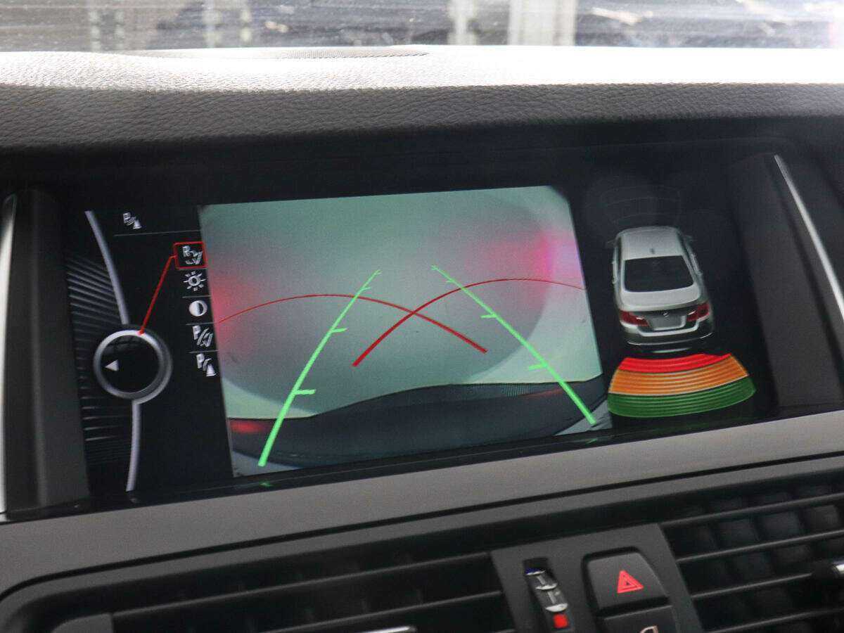 BMW 5 серии с пробегом — 2016 год. Фото: #10