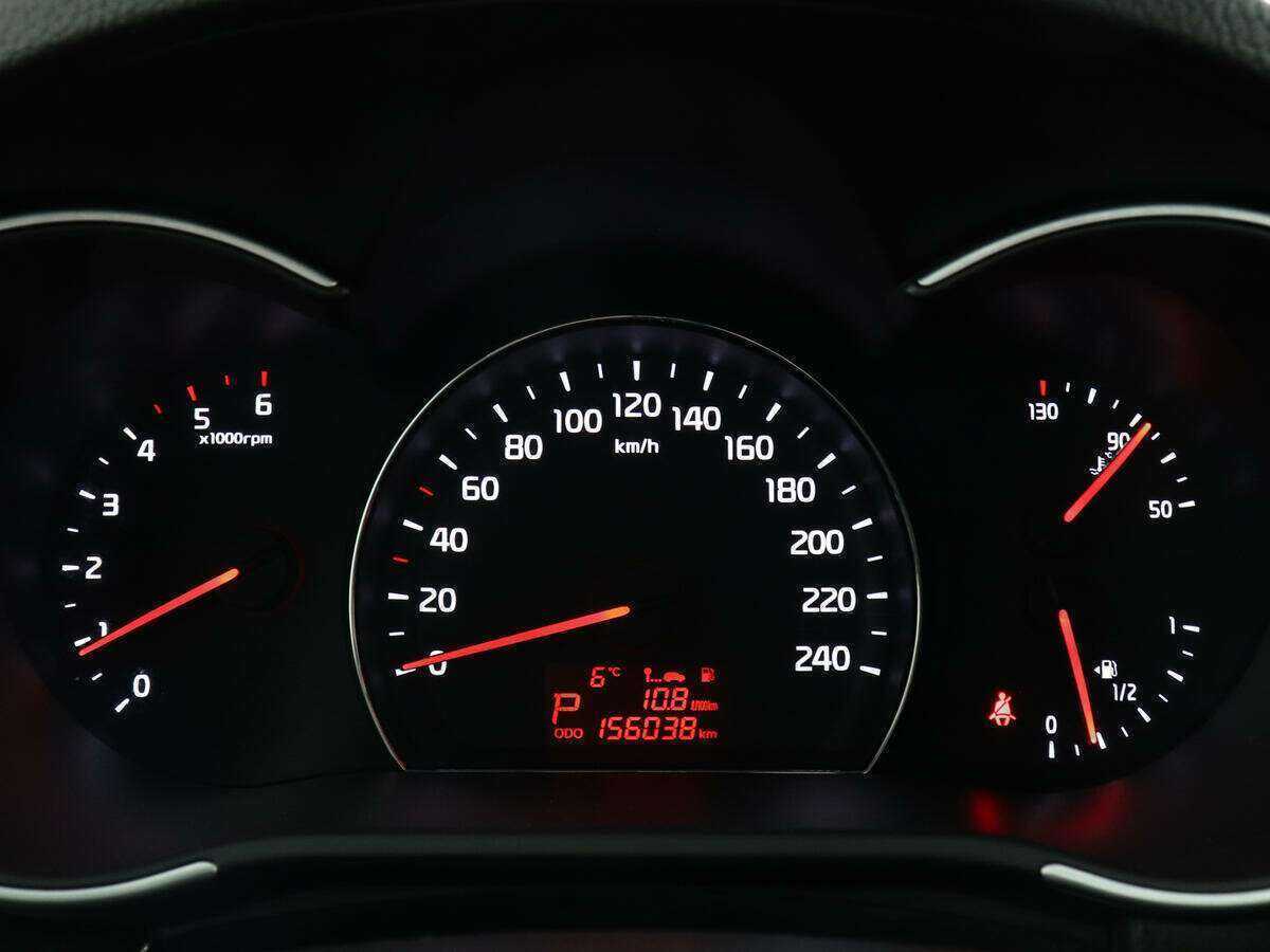 Kia Sorento с пробегом — 2017 год. Фото: #10