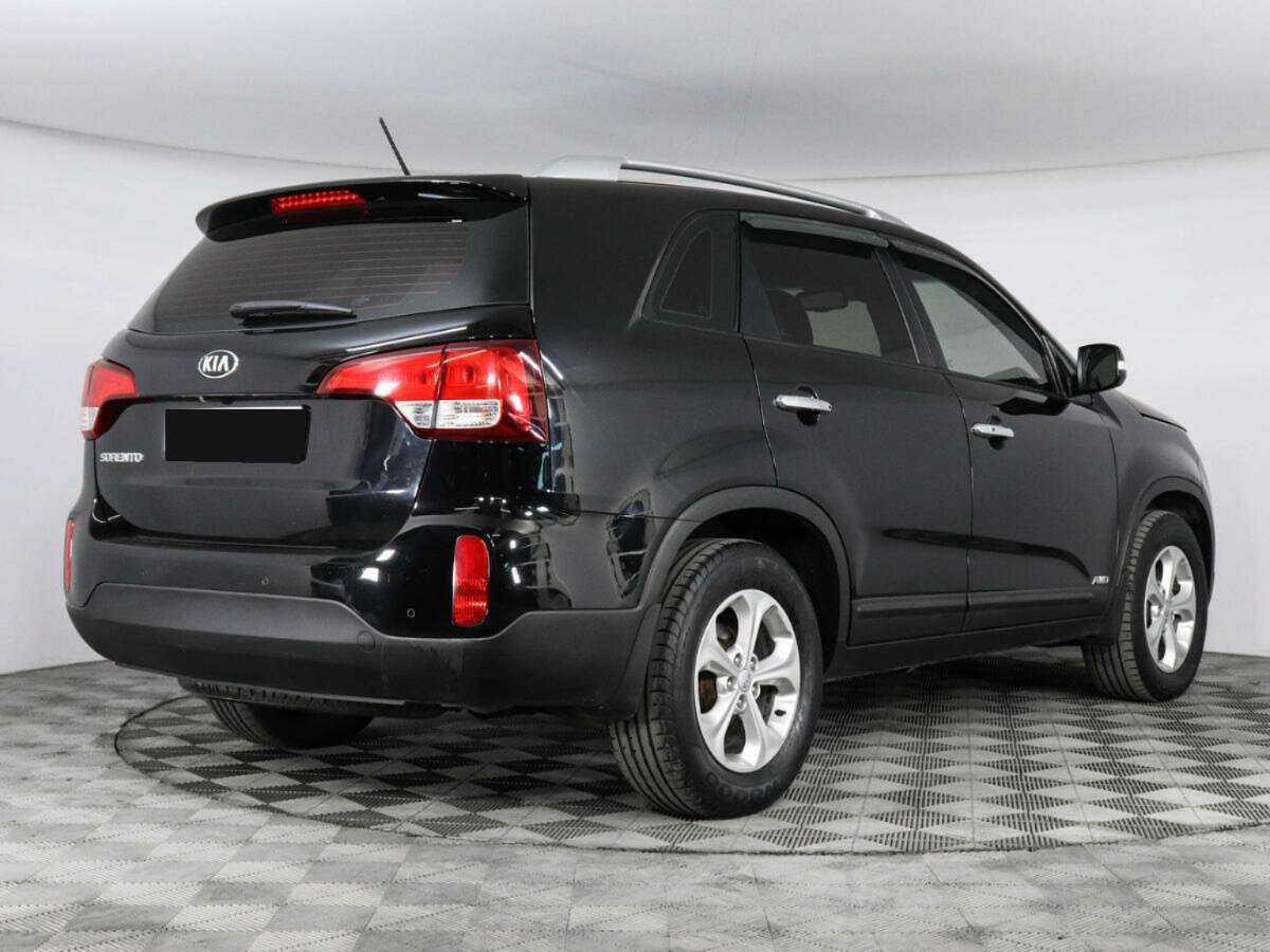 Kia Sorento с пробегом — 2015 год. Фото: #4