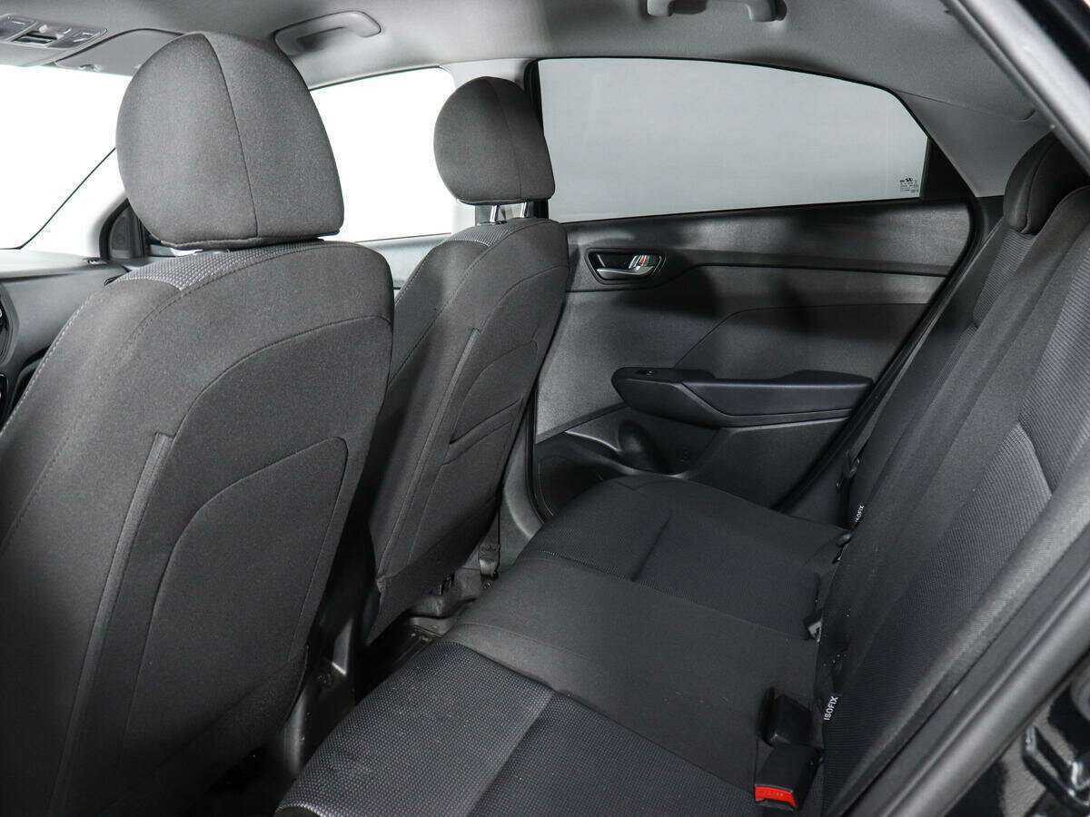 Hyundai Solaris с пробегом — 2021 год. Фото: #10