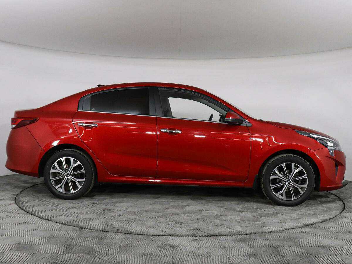 Kia Rio с пробегом — 2021 год. Фото: #3