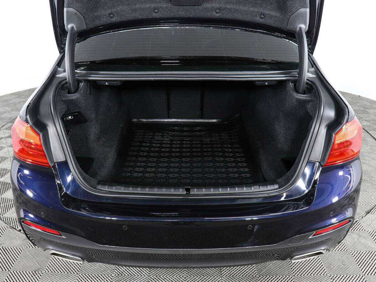 BMW 5 серии с пробегом — 2017 год. Фото: #6