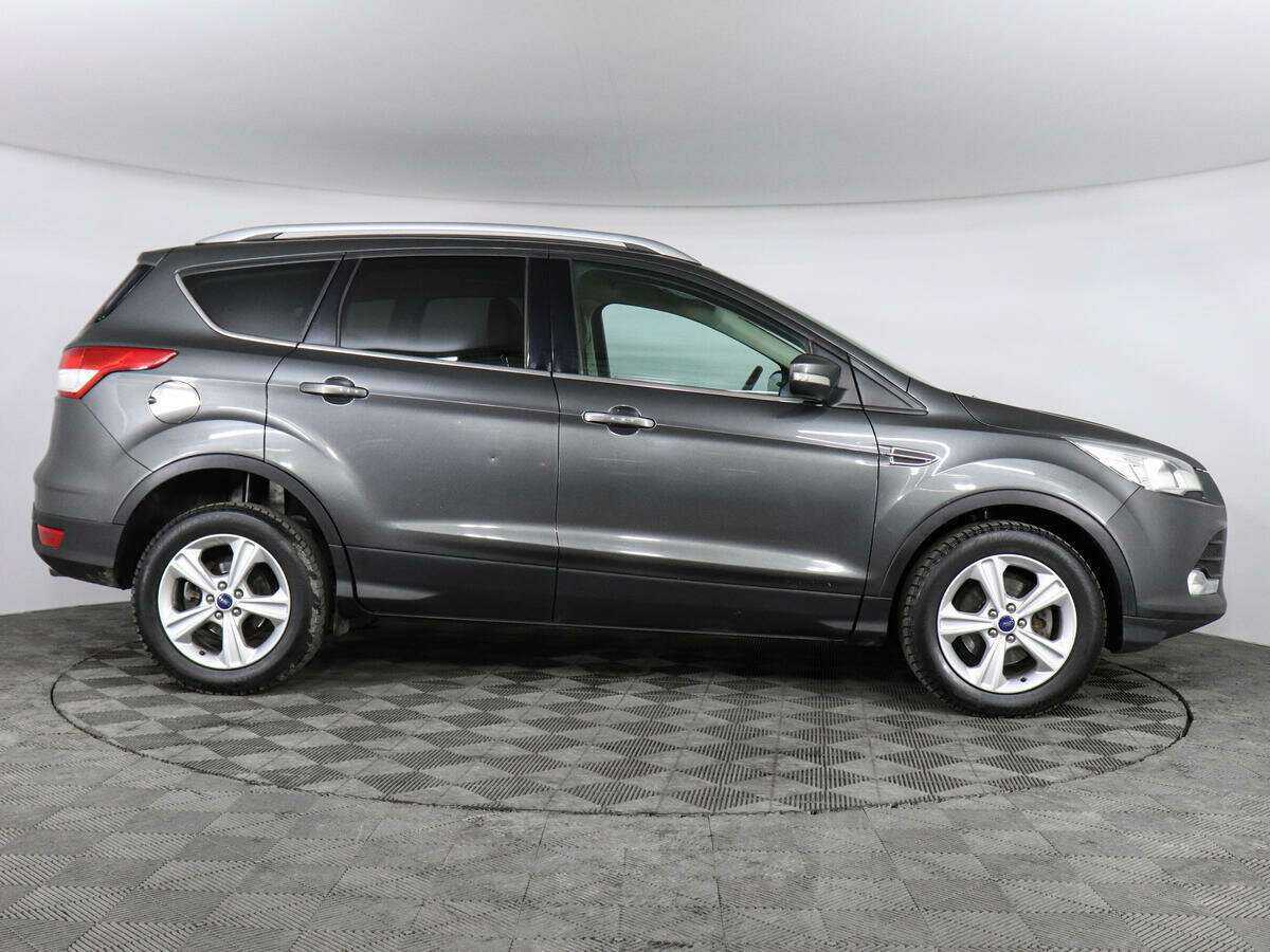 Ford Kuga с пробегом — 2016 год. Фото: #2