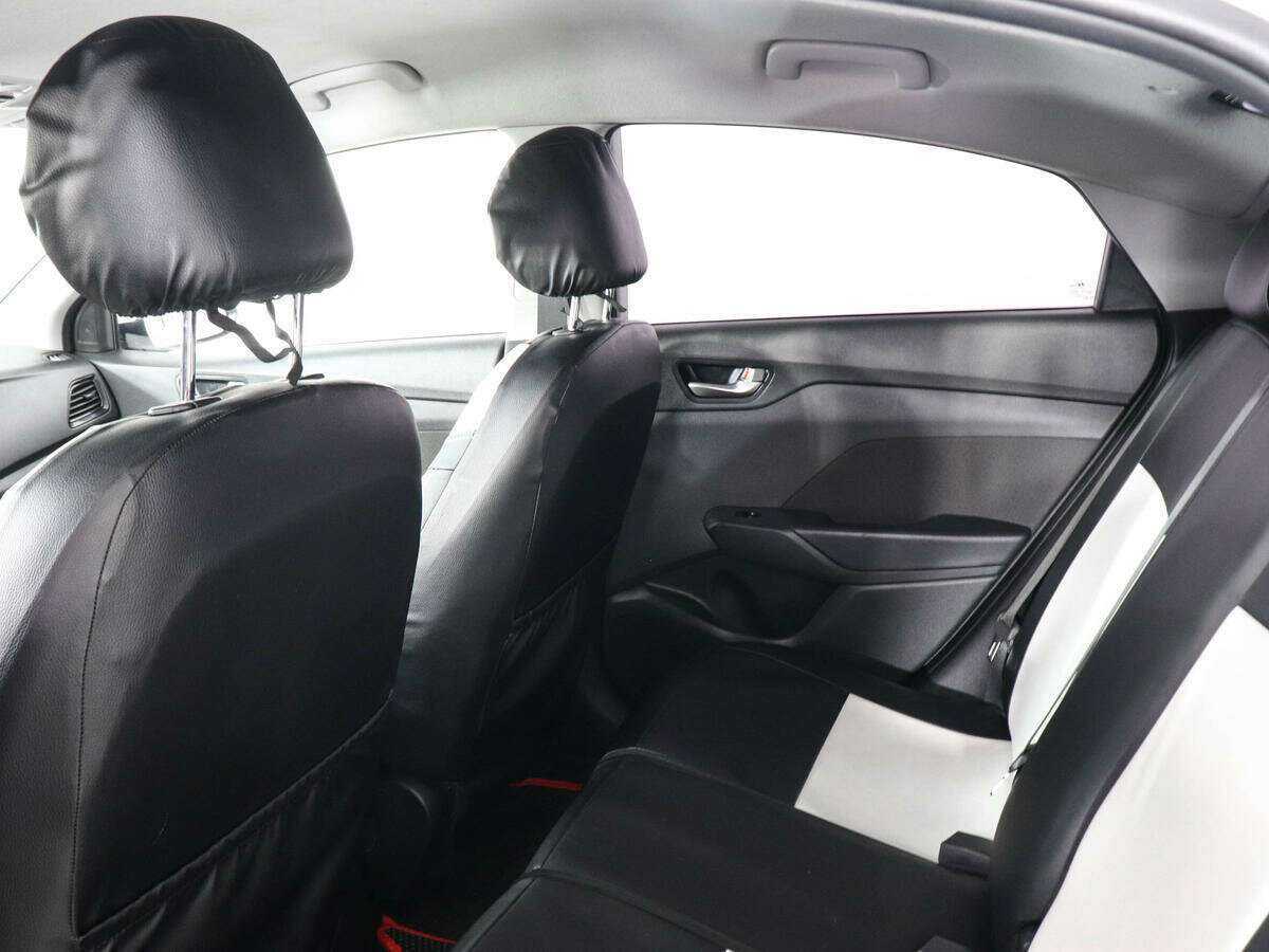 Hyundai Solaris с пробегом — 2022 год. Фото: #10