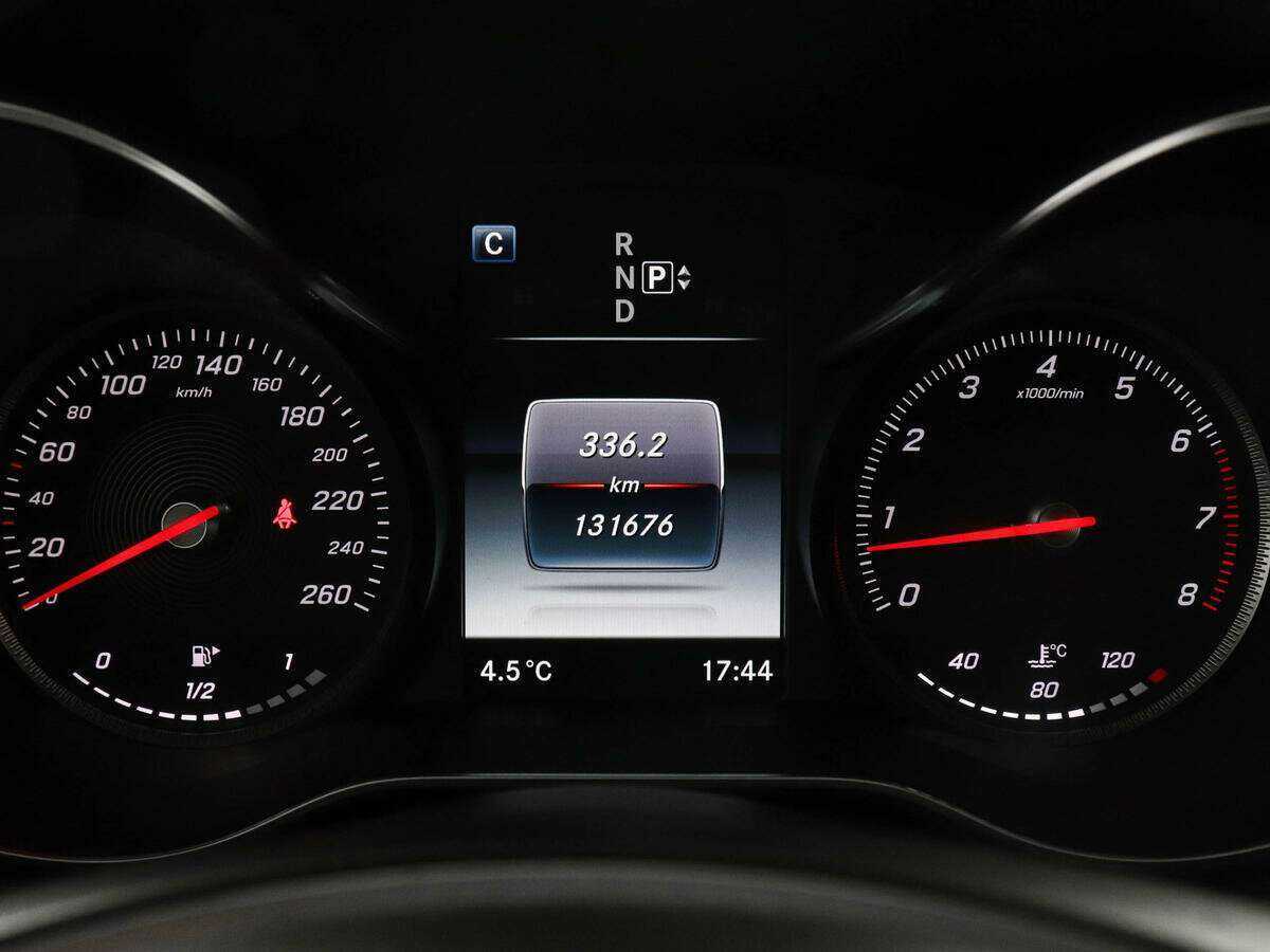 Mercedes-Benz C-Класс с пробегом — 2015 год. Фото: #8