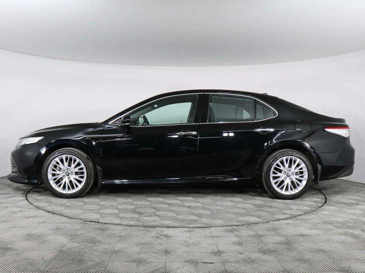 Toyota Camry с пробегом — 2018 год. Фото: #7