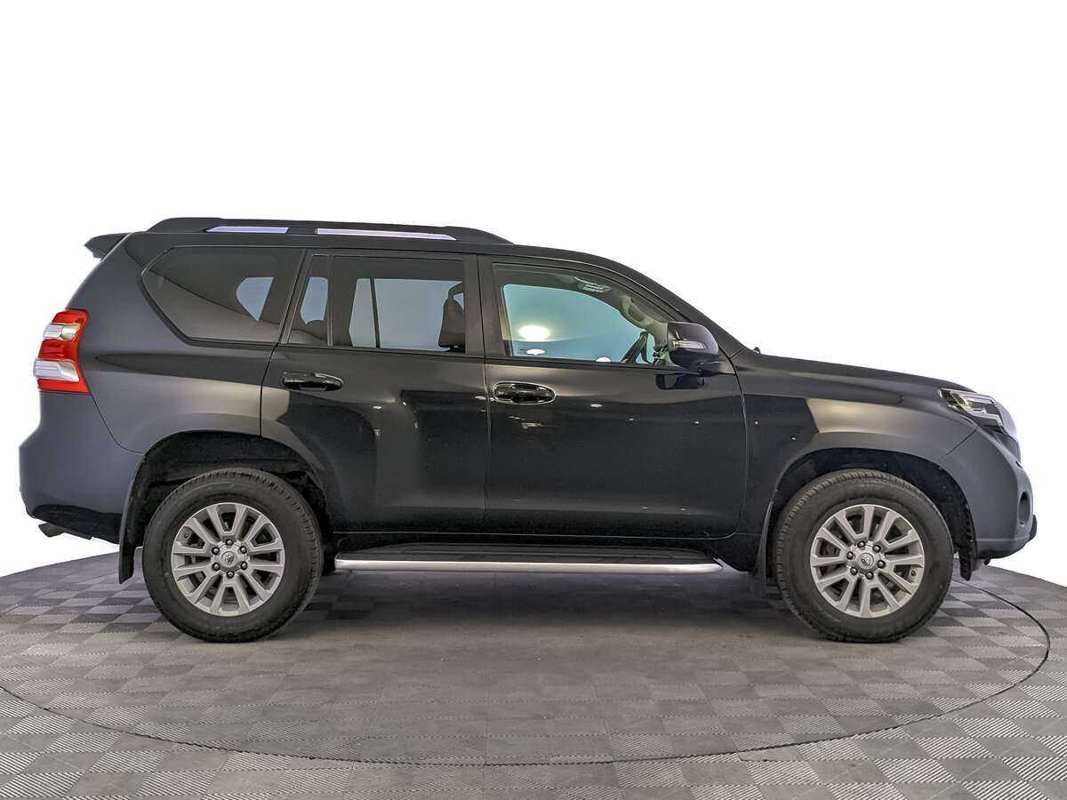 Toyota Land Cruiser Prado с пробегом — 2016 год. Фото: #3
