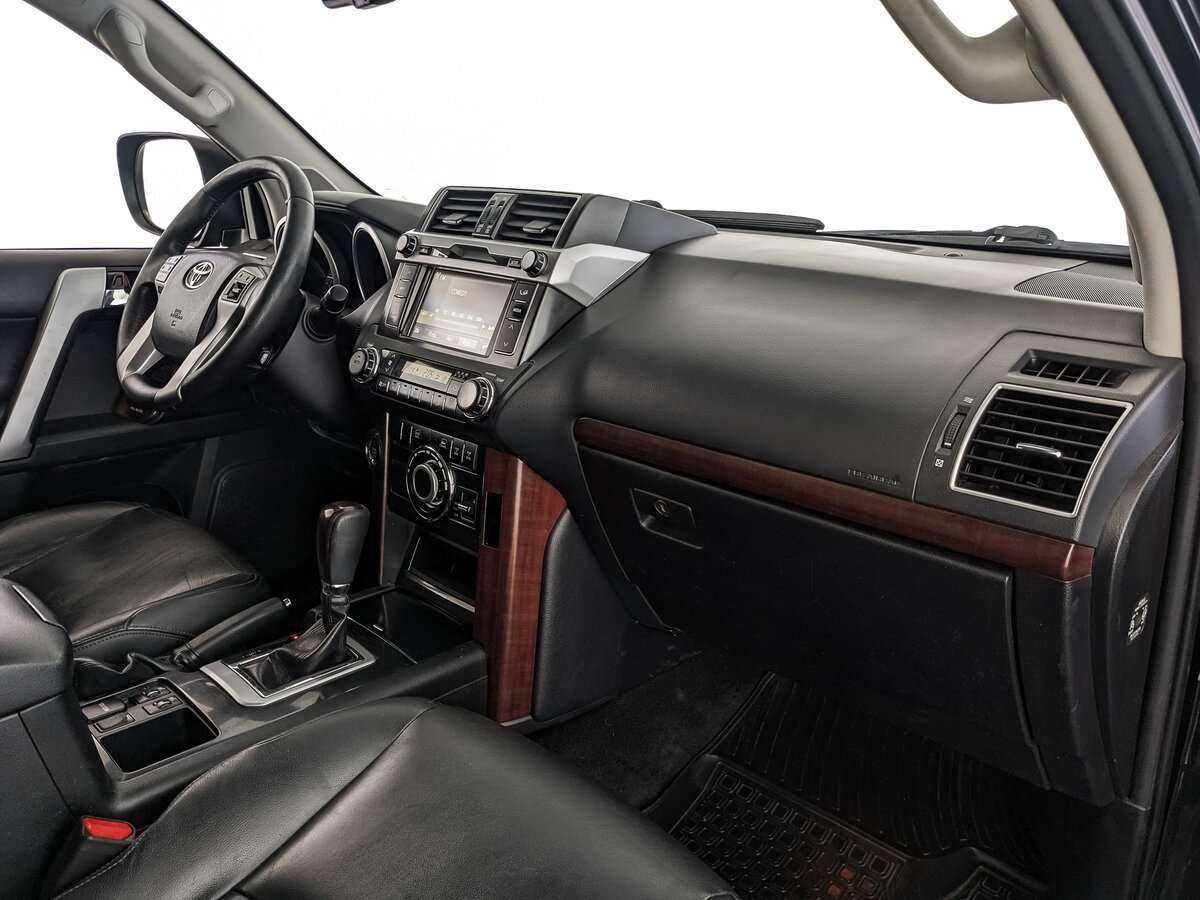 Toyota Land Cruiser Prado с пробегом — 2016 год. Фото: #7