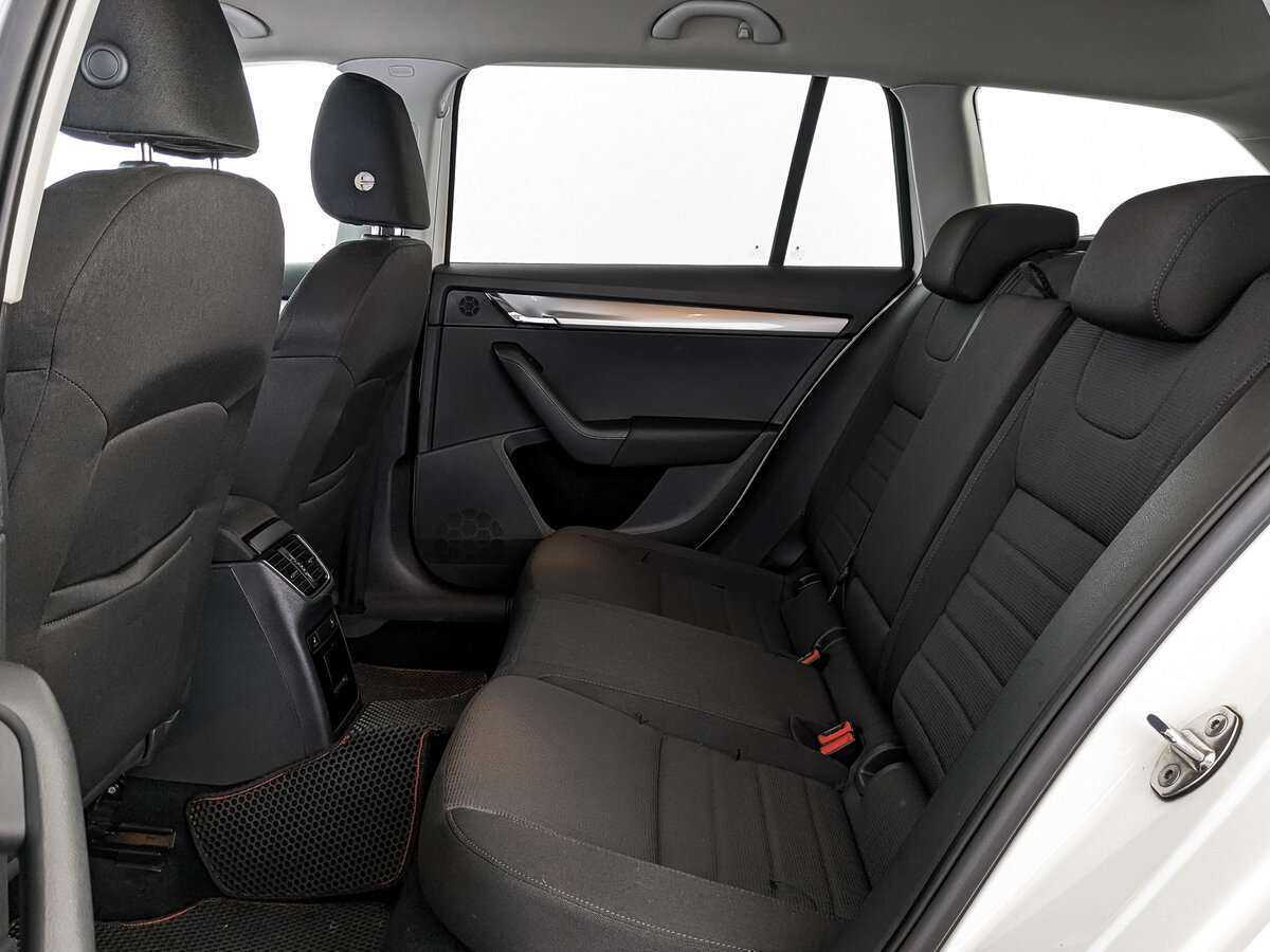 Skoda Octavia с пробегом — 2014 год. Фото: #16