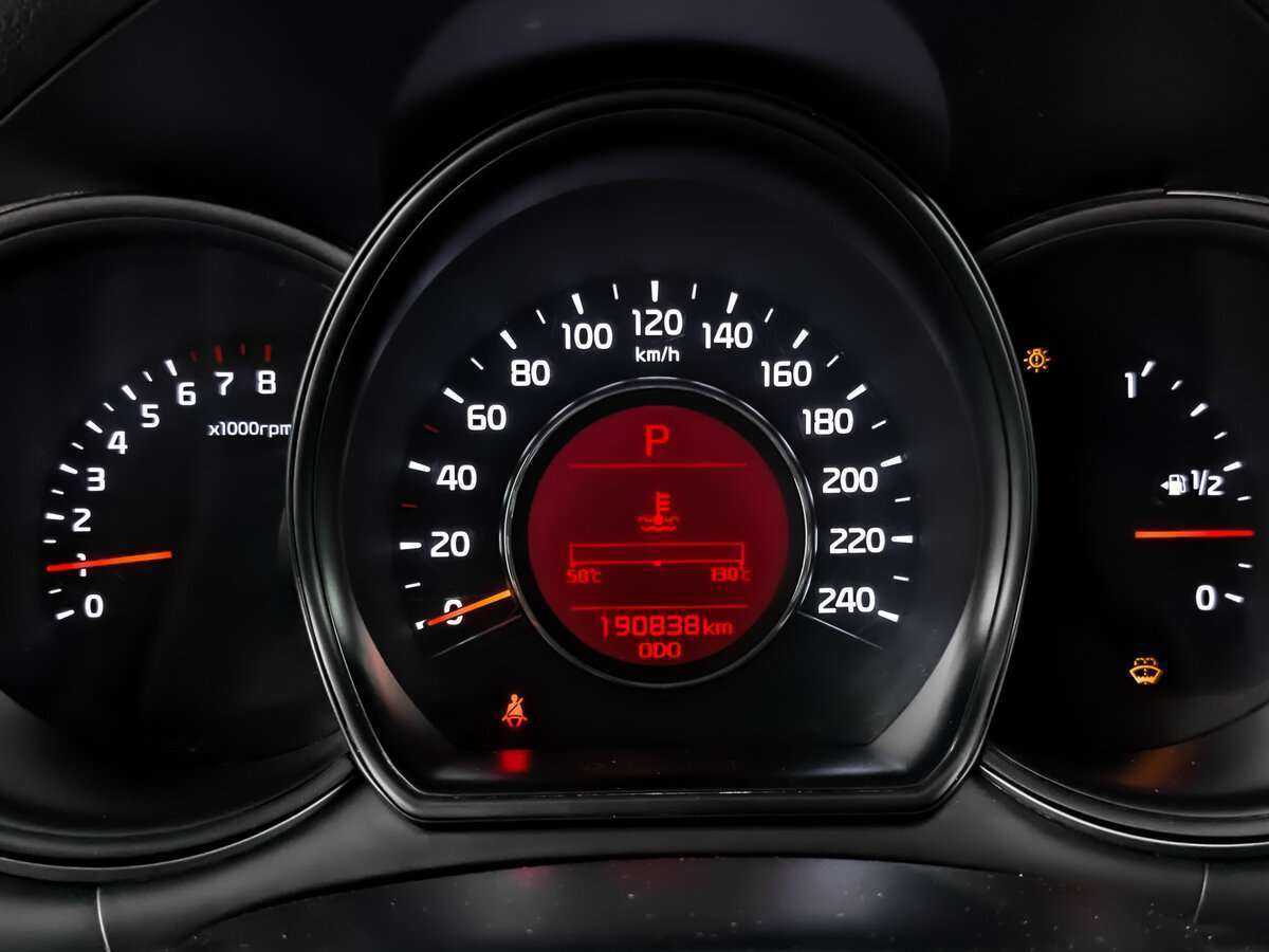 Kia Ceed с пробегом — 2015 год. Фото: #10