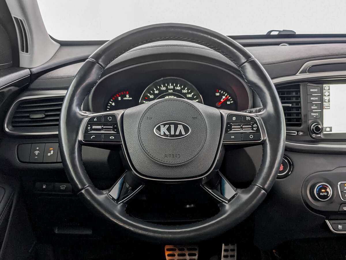 Kia Sorento с пробегом — 2019 год. Фото: #16