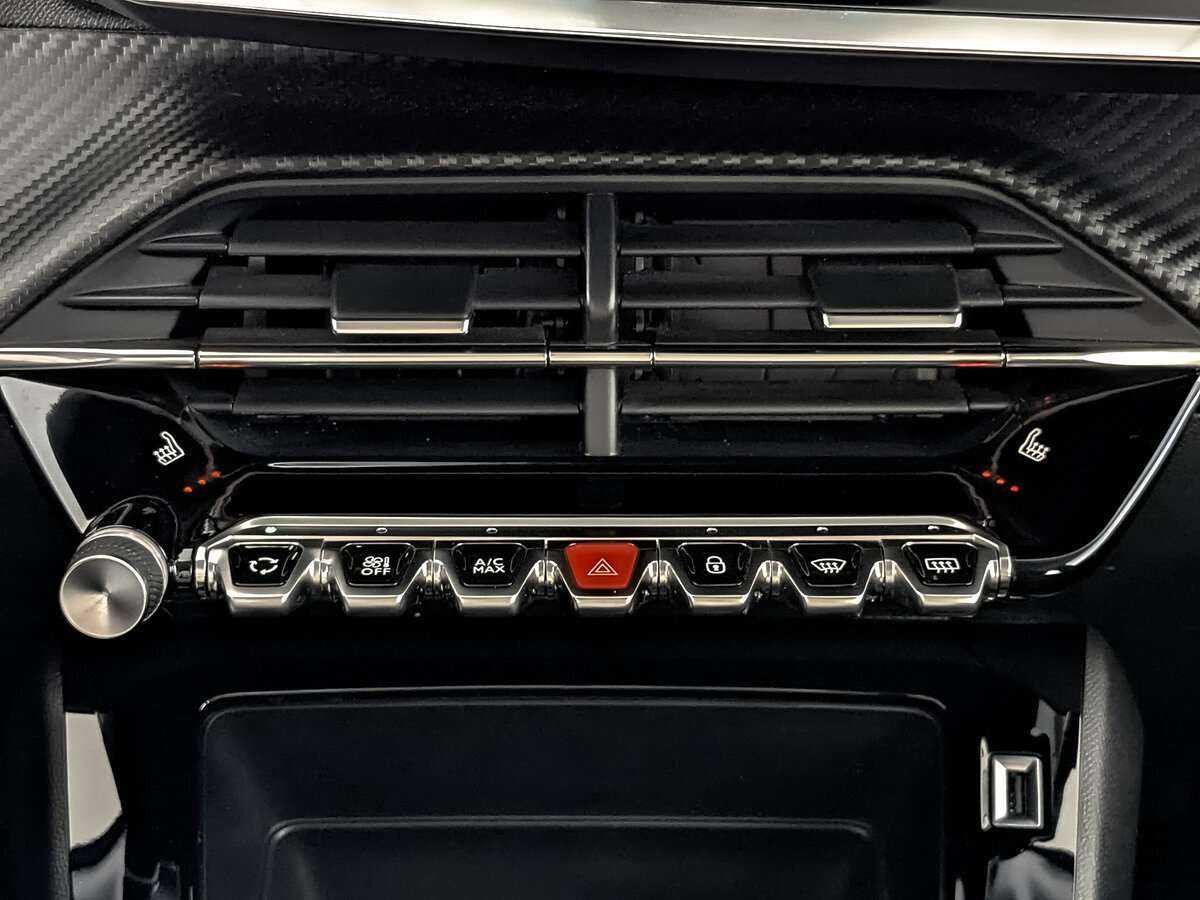 Peugeot 2008 с пробегом — 2021 год. Фото: #16